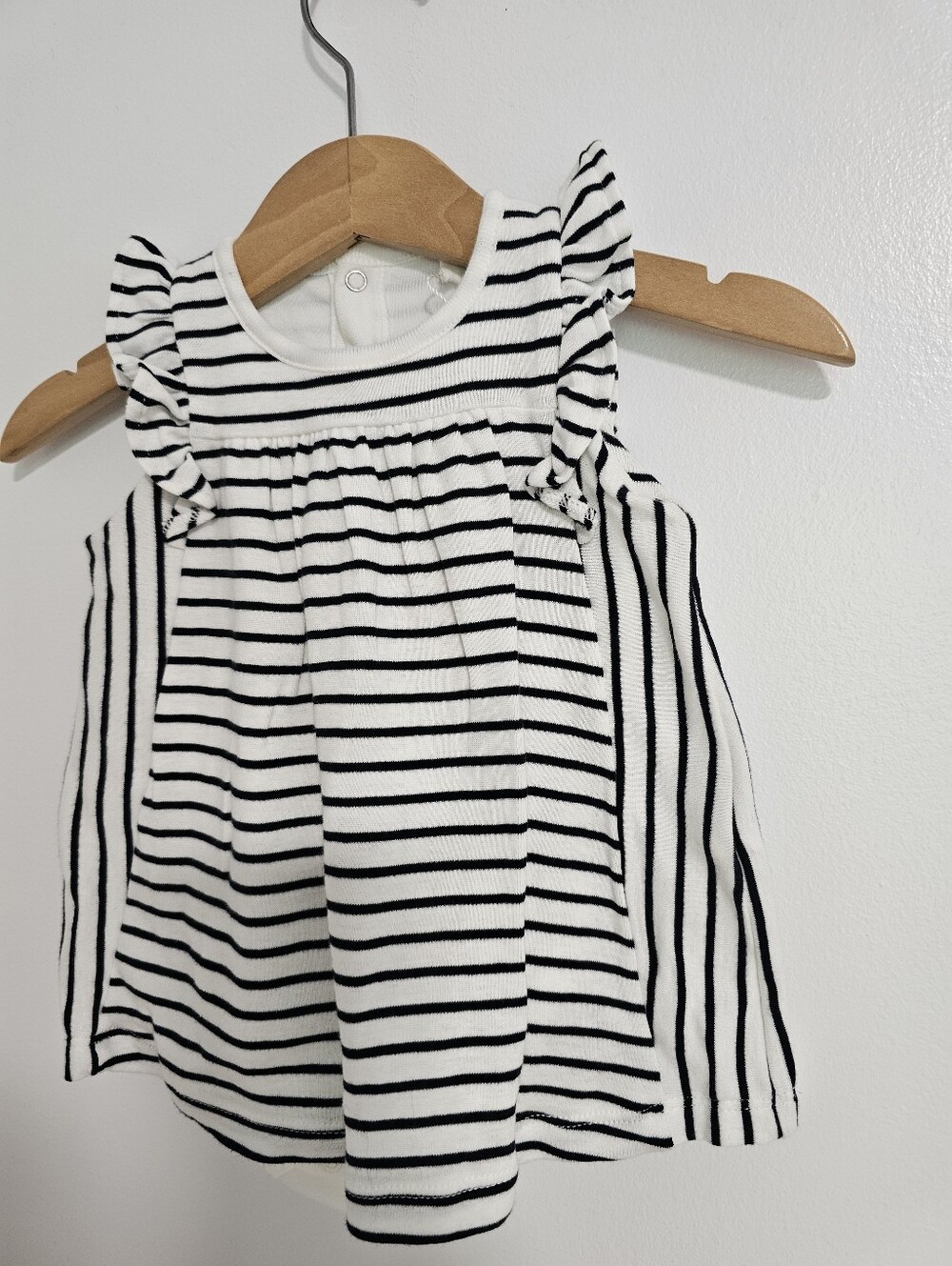 🧸2/20$ Petit Bateau Size 3M Striped Ruffle Sleeve Dress Baby Girl - Picture 6 of 7